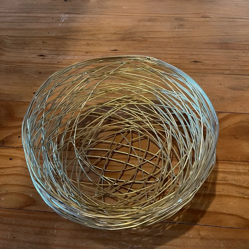 Gold Metal Wire Nest Basket - Picture 5 of 7